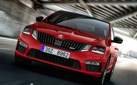 SKODA OCTAVIA 2018 VRS (طبون أمامي مع شيل)